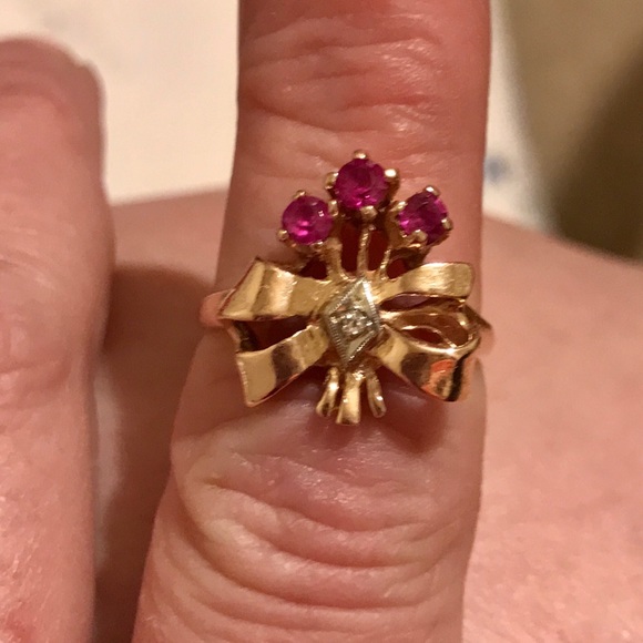 ❌❌❌SOLD ❌❌❌RUBIES AND DIAMOND 14 KT ROSE GOLD RING - Picture 7 of 16